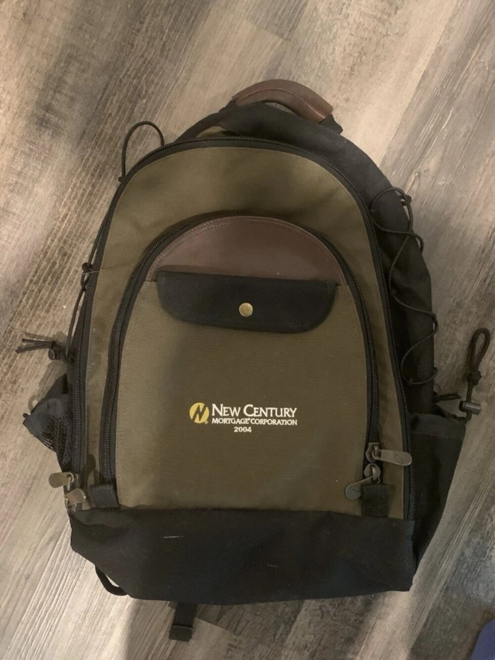 Gemline 4910 Green/Black Zip Hiking Backpack Padded Straps Pockets Logo